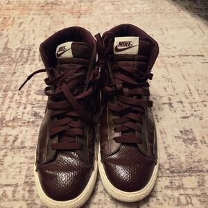Nike Blazer High-Top Sneakers in Burgundy Wine Color 8.5